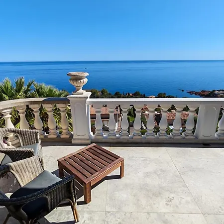 Villa Exceptional See-view Heart Of The Esterel Saint-Raphael (Var)
